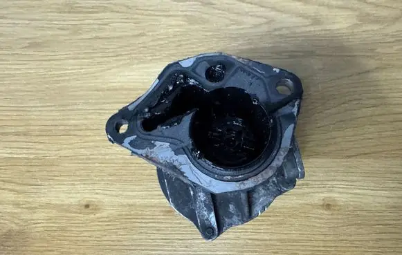 Opel Vivaro Vacuum pump