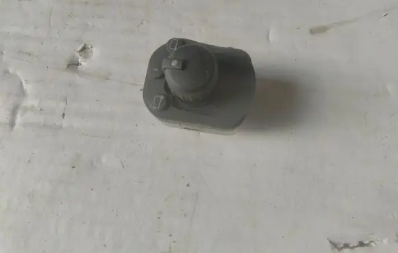 Audi A4 S4 B6 8E 8H Wing mirror switch 8E0959565