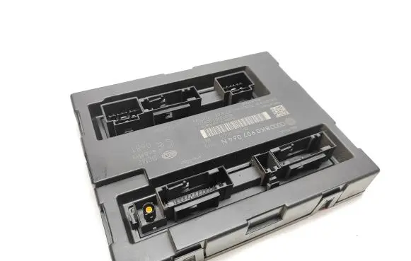 Audi A4 S4 B8 8K Comfort/convenience module 8K0907064N 90203001