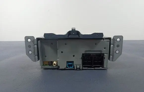 Ford Puma Radio/CD/DVD/GPS head unit M1BT-18K810
