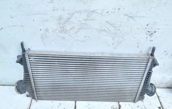 Opel Insignia A Intercooler radiator 13241751