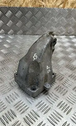 Mercedes-Benz E C207 W207 Engine mounting bracket A6422231004