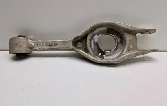 KIA Optima Rear upper control arm/wishbone 