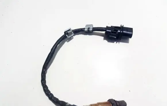 BMW 5 E60 E61 Lambda probe sensor 779159202 0281004019