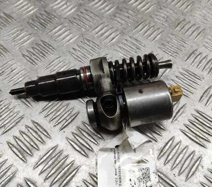 Land Rover Defender Fuel injector BEBE2A01001 MSC000030