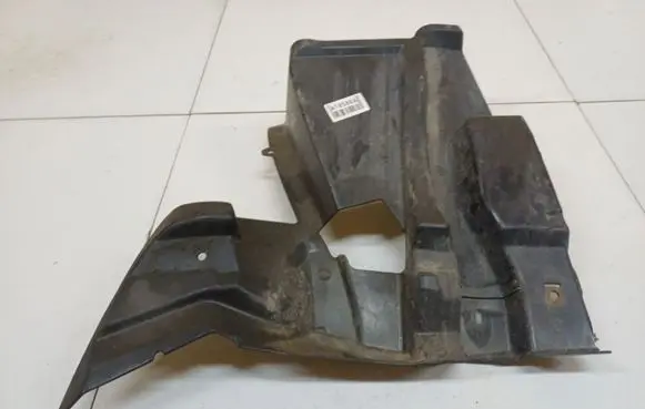 Nissan Terrano Engine splash shield/under tray 51718408959