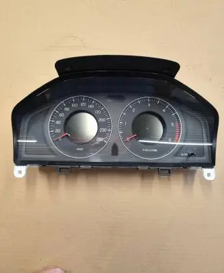 Volvo V70 Speedometer (instrument cluster) 36000411 69199660U 31254535AA