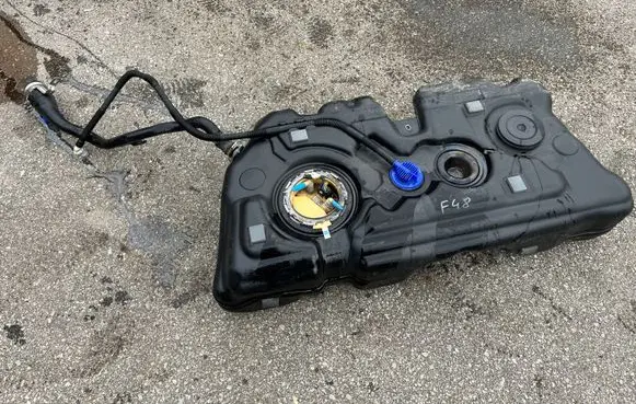 BMW X1 F48 F49 Fuel tank 7348332