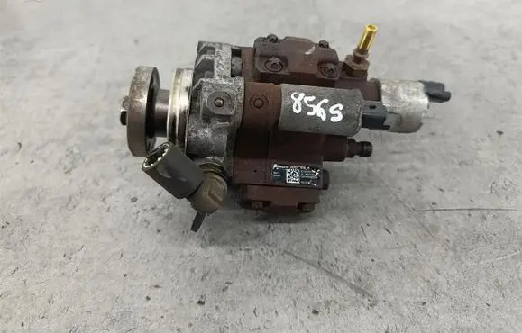 Ford Focus C-MAX Fuel injection high pressure pump 
