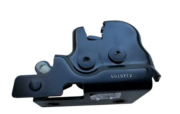 Suzuki SX4 Seat back rest lock catch X320709 000074307
