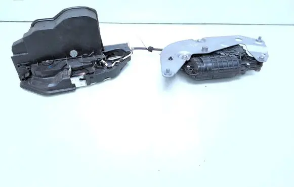 BMW 5 E60 E61 Rear door lock 7202158 A053702 7174634