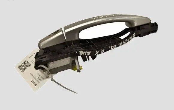 Opel Zafira B Front door exterior handle