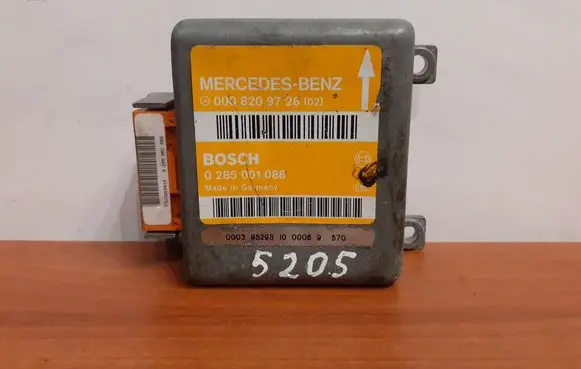 Mercedes-Benz E W210 Airbag control unit/module 0008209726 5205