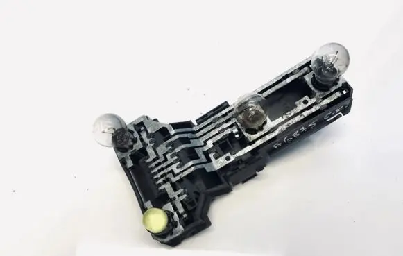 Volkswagen PASSAT B5 Tail light bulb cover holder 3b9945257
