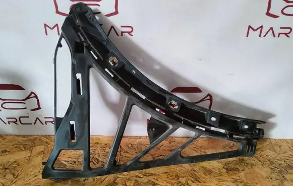 Porsche Cayenne (92A) Front bumper mounting bracket 7P5807177