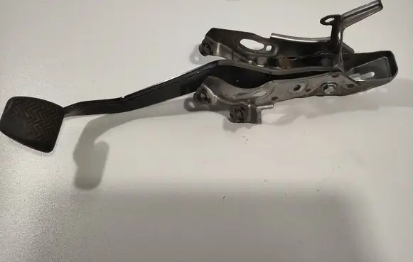 Clutch pedal