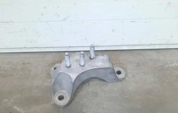 Ford Fiesta Engine mount bracket K1BY-7M125-AA