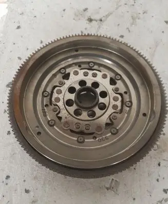 Volkswagen Tiguan Dual mass flywheel 04L105266HH