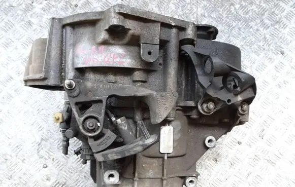 Volkswagen PASSAT B8 Manual 6 speed gearbox QFZ