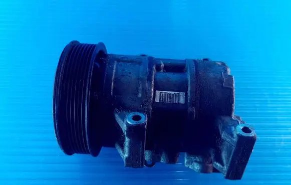 Toyota Avensis T250 Air conditioning (A/C) compressor (pump) GE4472601744 5SE12C