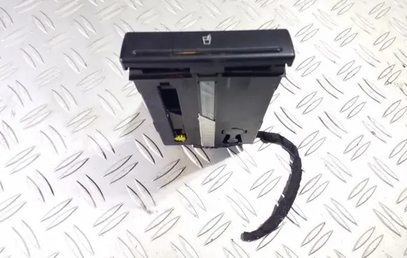 Audi A6 S6 C5 4B Cup holder 4B0862534C