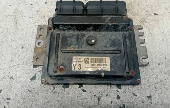 Nissan Note (E11) Engine control unit/module MEC37510