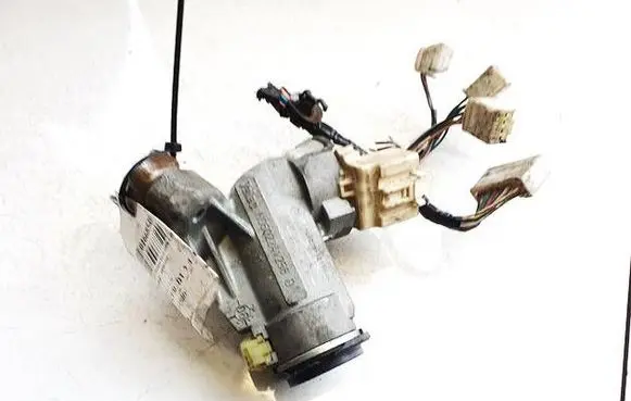 Toyota Yaris Ignition lock contact n0502241 256b