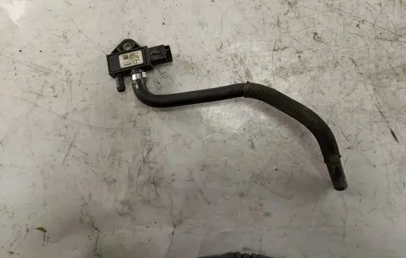 Citroen DS5 Exhaust gas pressure sensor 9662143180 16501908