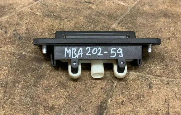 Mercedes-Benz SLK R172 Tailgate/boot open switch button A1727500293