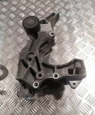 BMW 5 E60 E61 Generator/alternator bracket 7802639 139920 13992010