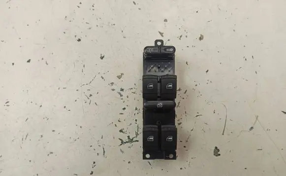 Volkswagen PASSAT B5.5 Electric window control switch