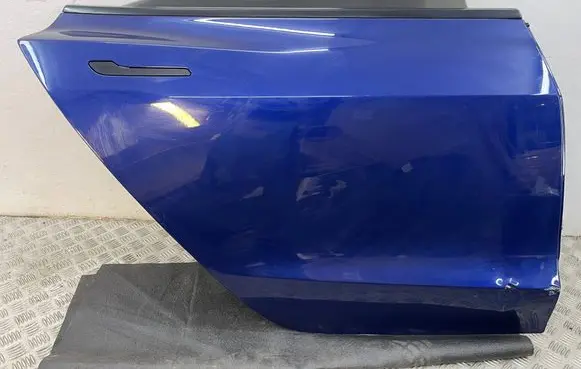 Tesla Model 3 Rear door