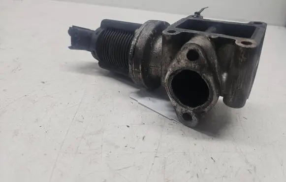 Opel Astra H EGR valve 55215031