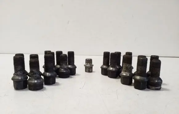 Bentley Continental Nuts/bolts 