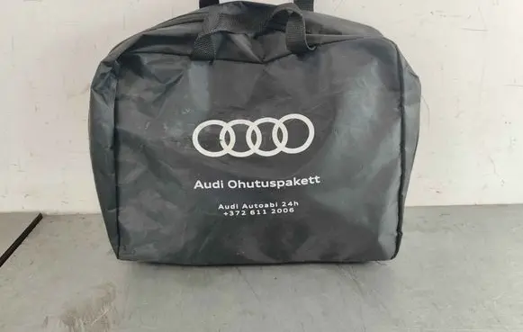 Audi Q2 - First aid kit 4L0093108B
