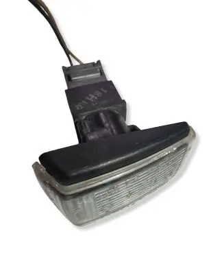 Volvo S40, V40 Front fender indicator light 142631