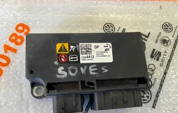 Cadillac Escalade Airbag control unit/module 13594413