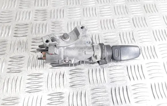 Audi A4 S4 B7 8E 8H Ignition lock 4B0905851