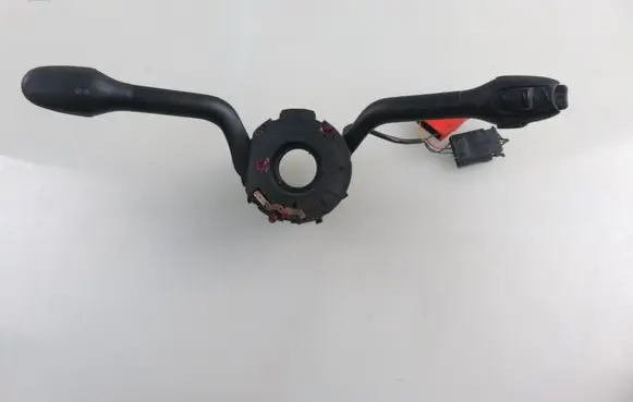 Wiper turn signal indicator stalk/switch