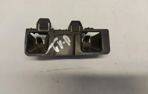 Fender mounting bracket