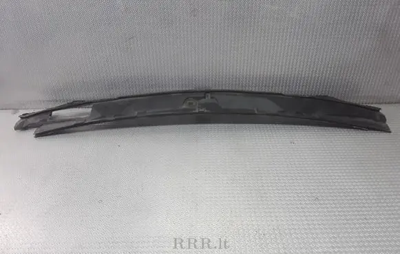 Mercedes-Benz ML W163 Wiper trim A1638310036