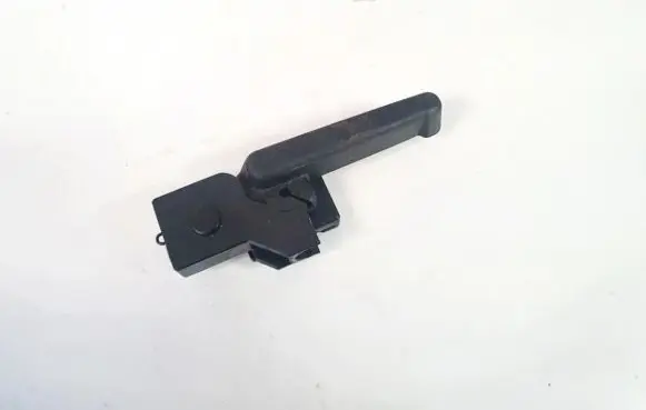 Engine bonnet (hood) release handle