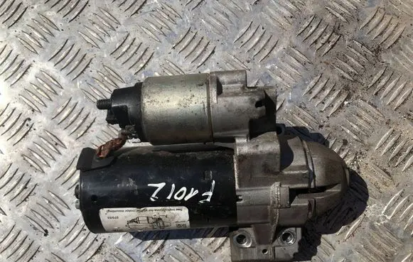 BMW 5 F10 F11 Starter motor 8570383