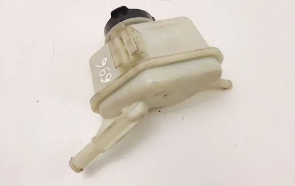 Nissan Murano Z51 Power steering fluid tank/reservoir 49180JN00A