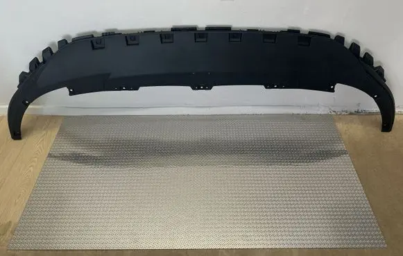 Volkswagen Golf VIII Front bumper lip 5H0805915A9B9 5H0805915A 0755D302292