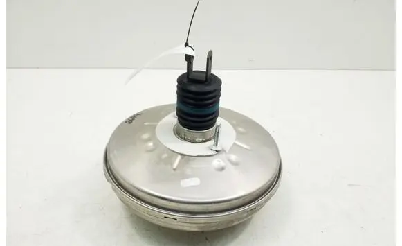 Mercedes-Benz CLA C117 X117 W117 Brake booster