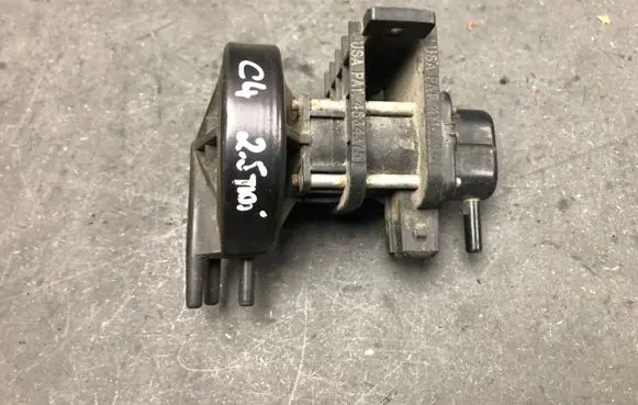 Audi A6 S6 C4 4A Turbo solenoid valve 357906283