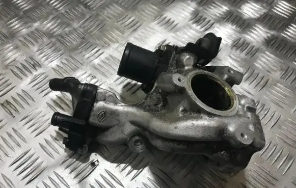 Nissan Note (E11) Engine coolant pipe/hose 800386710