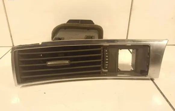 Audi A6 S6 C6 4F Dashboard side air vent grill/cover trim 4F1820901C