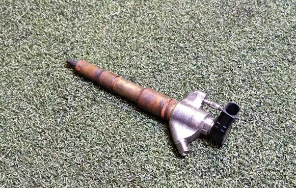 Renault Master III Fuel injector 166009567R HMLGT5690R